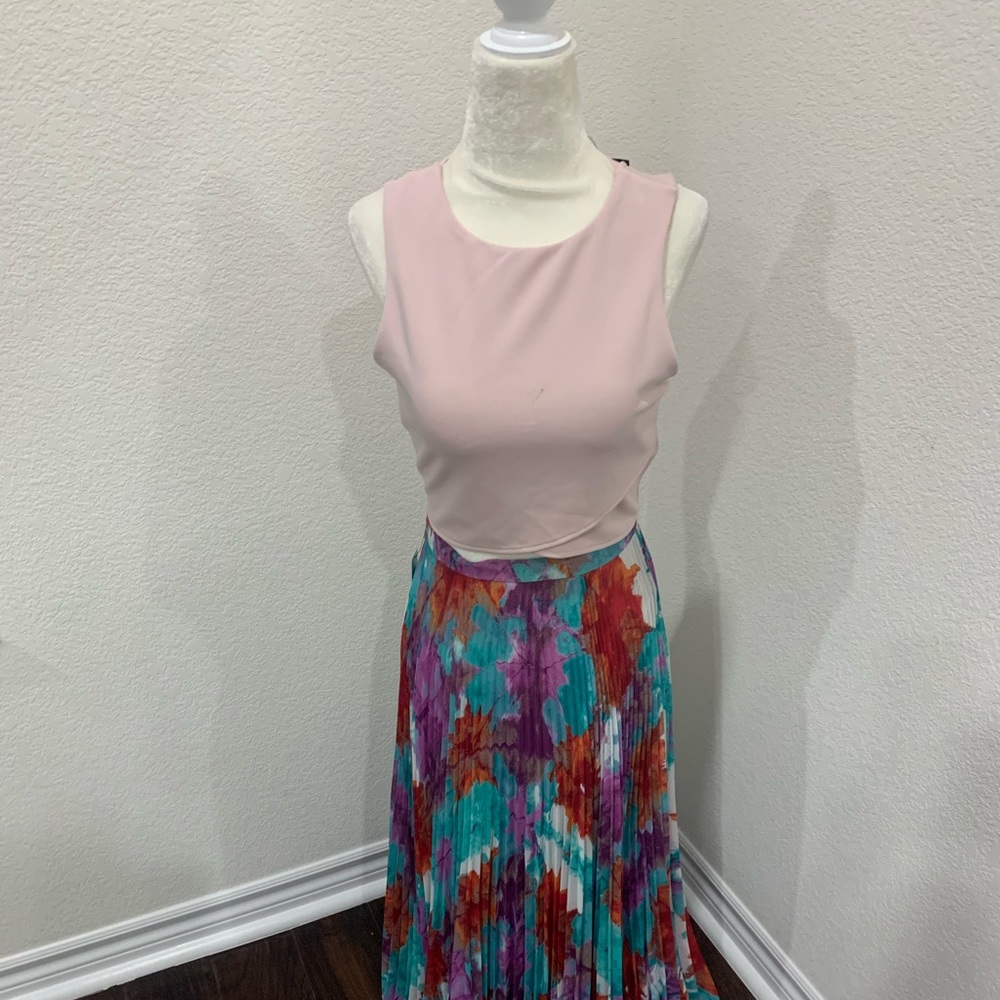 Express light pink dressy crop top